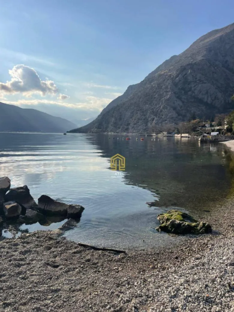 Prodaja, kuća, 180m², Orahovac, Kotor