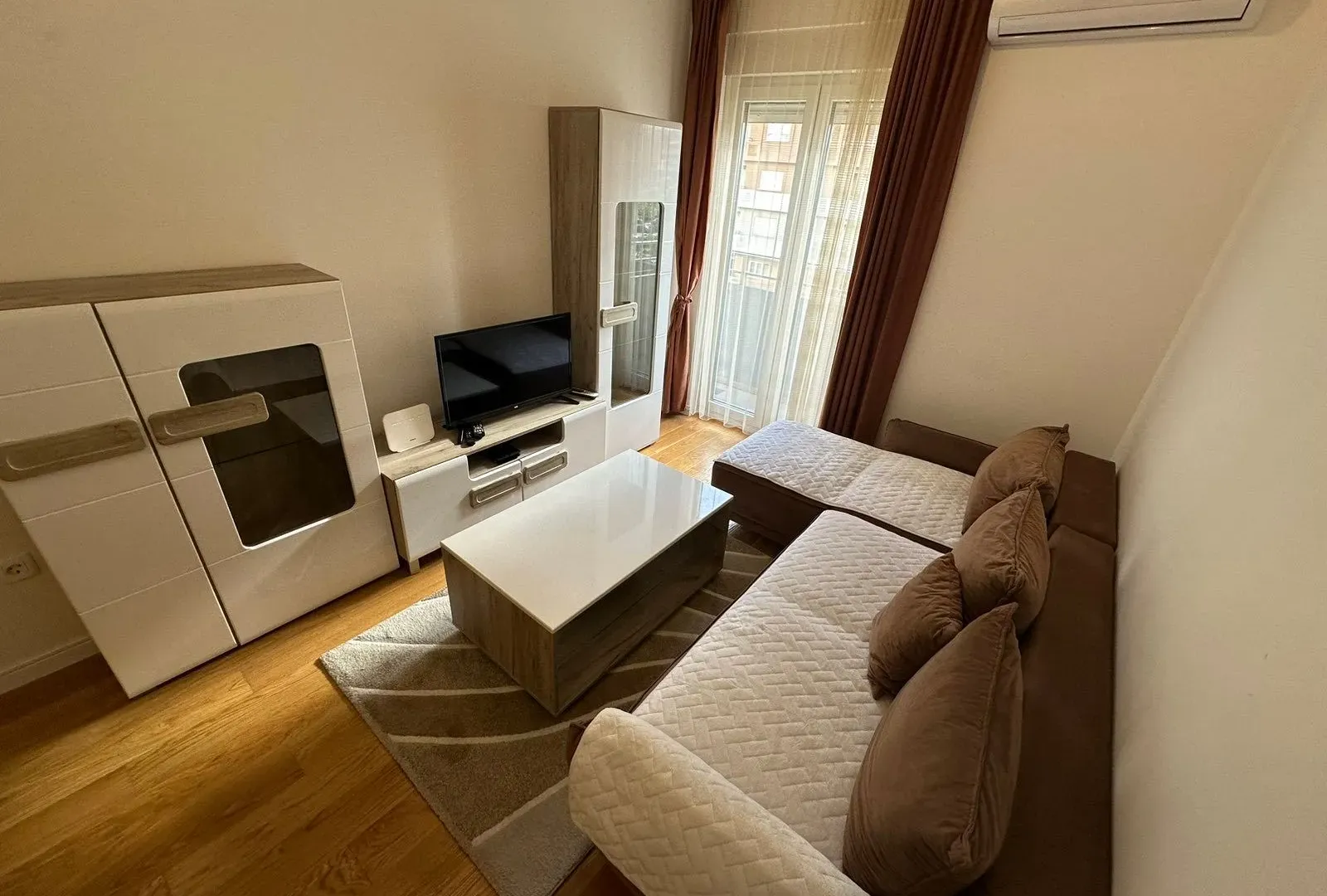 Rent, one bedroom apartment, 42m², Central Point, Podgorica