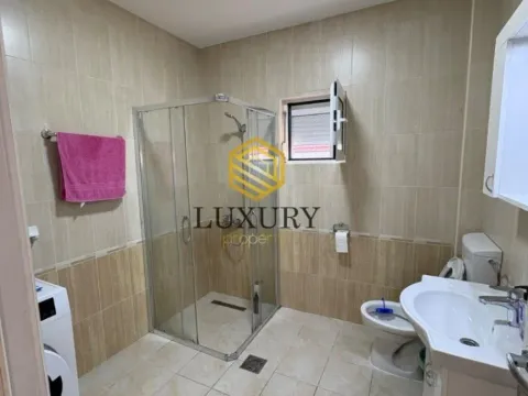 Rent, house, 350m², Zlatica, Podgorica - image 11