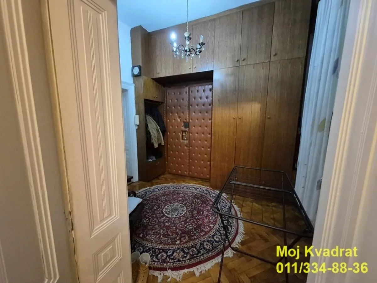 Prodaja, trosoban stan, 110m², Slavija, Vračar Sve Podlokacije