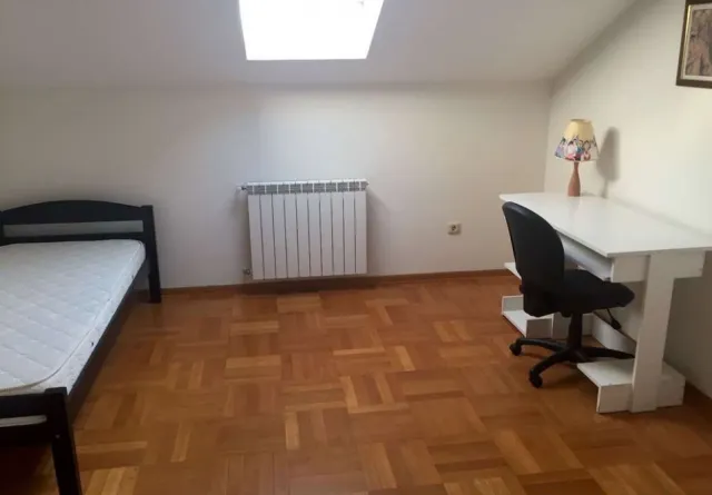 Rent, four bedroom apartment, 146m², Stari Grad, Beograd