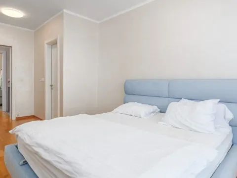 Sale, three bedroom apartment, Bečići, Budva - image 8