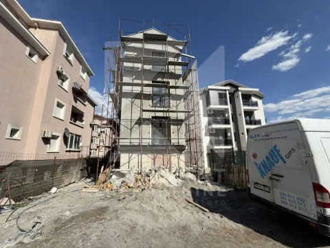 Prodaja, jednosoban stan, 49m², Vezirov Most, Podgorica - image 16