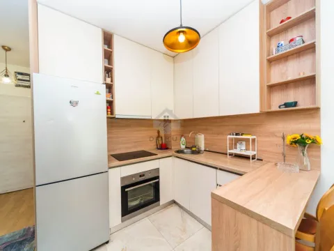 Rent, one bedroom apartment, 37m², Krivi Most, Podgorica - image 4