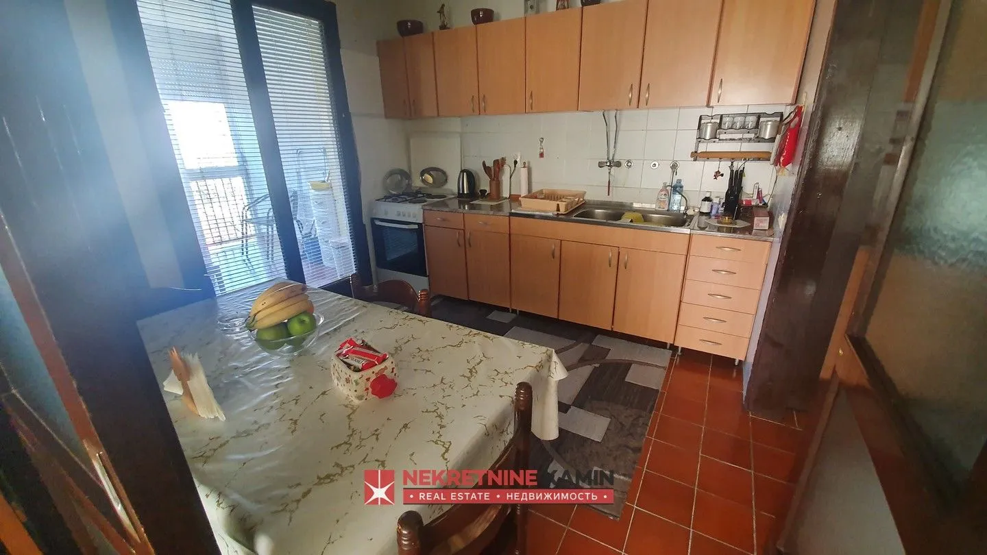 Prodaja, dvosoban stan, 64m², Centar, Bar