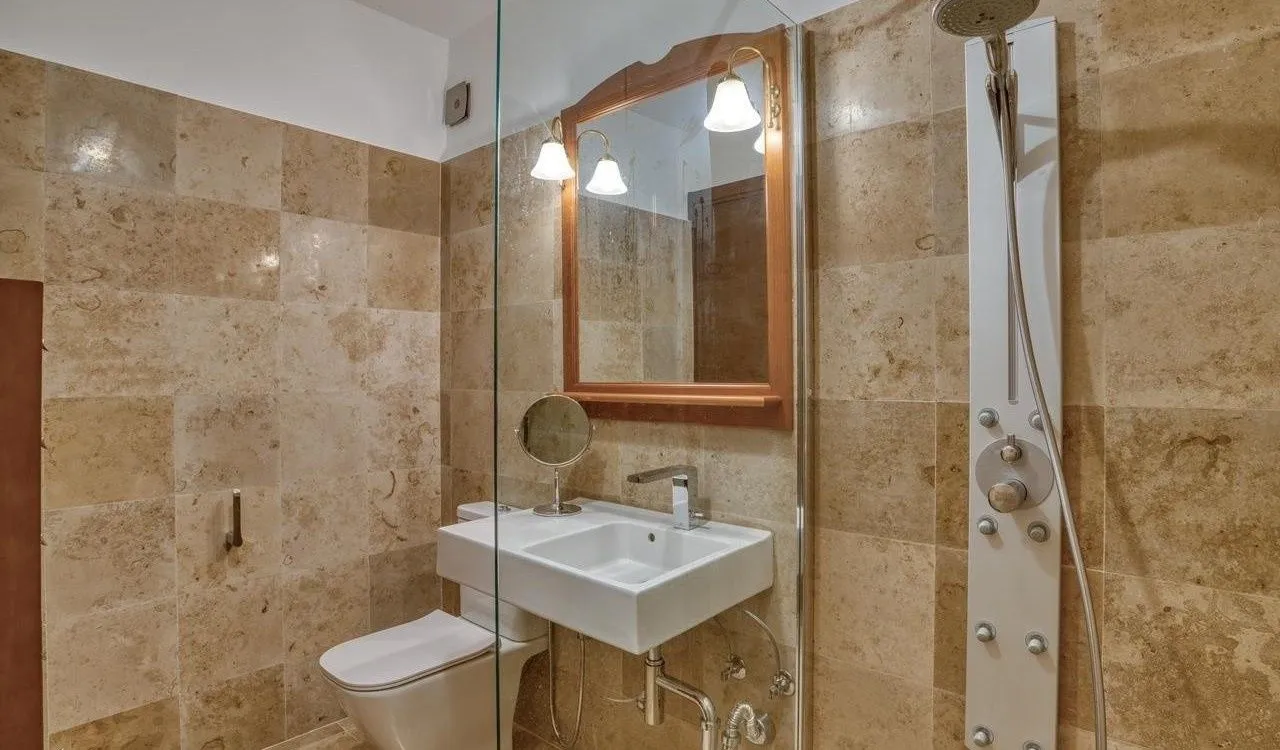 Prodaja, dvosoban stan, 90m², Gorica C, Podgorica