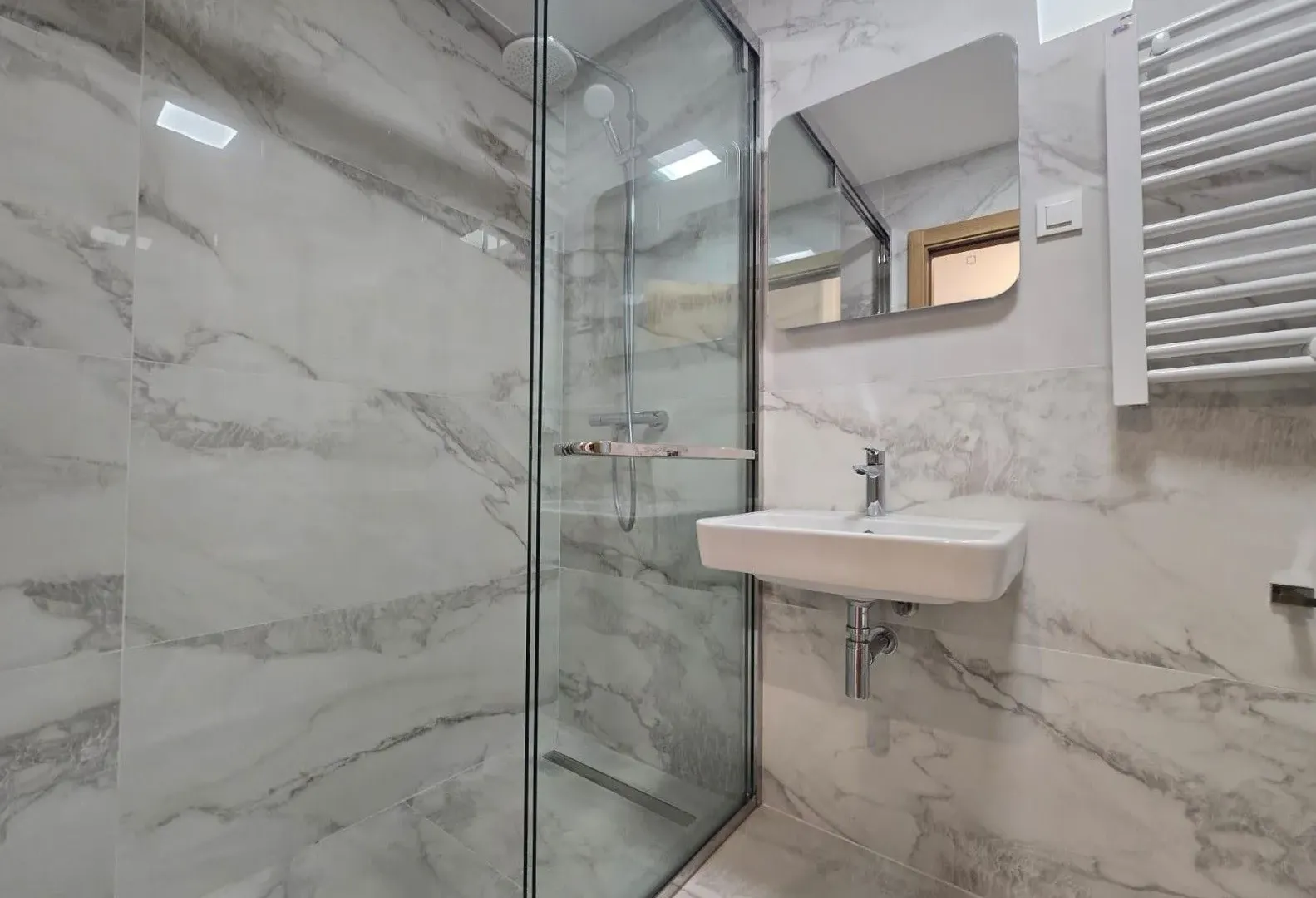 Izdavanje, jednosoban stan, 47m², City Kvart, Podgorica
