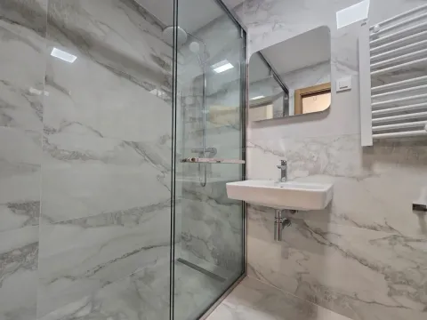 Rent, one bedroom apartment, 47m², City Kvart, Podgorica - image 10