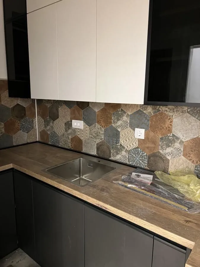 Izdavanje, trosoban stan, 68m², Centar, Niš