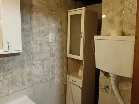 Prodaja, trosoban stan, 88m², Kotor, Crna Gora - image 7