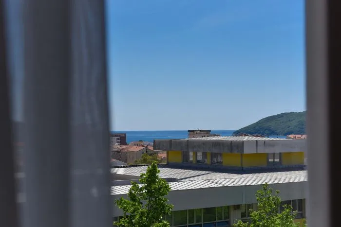 Rent, one bedroom apartment, 45m², Babilonija, Budva