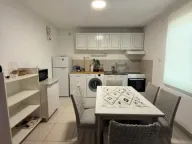 Rent, two bedroom apartment, 83m², Dumidran, Tivat - image 9
