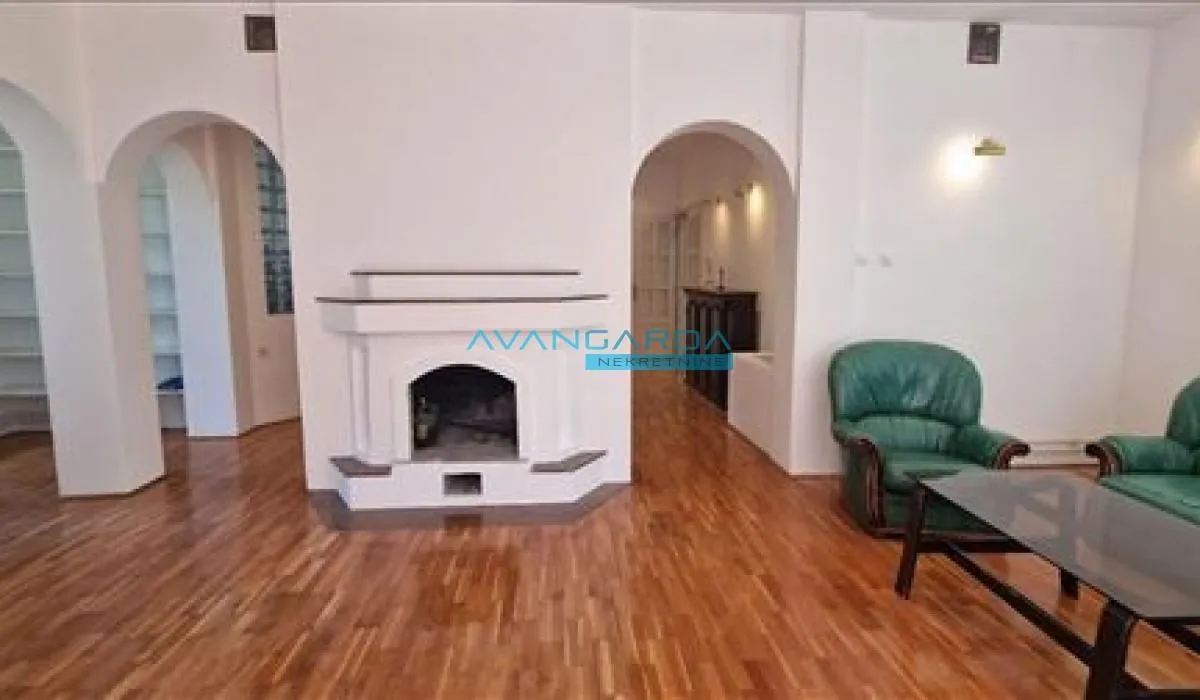 Izdavanje, četvorosoban stan, 210m², Višnjička Banja, Palilula Sve Podlokacije