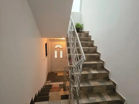 Prodaja, kuća, 330m², Boleč, Grocka - image 14