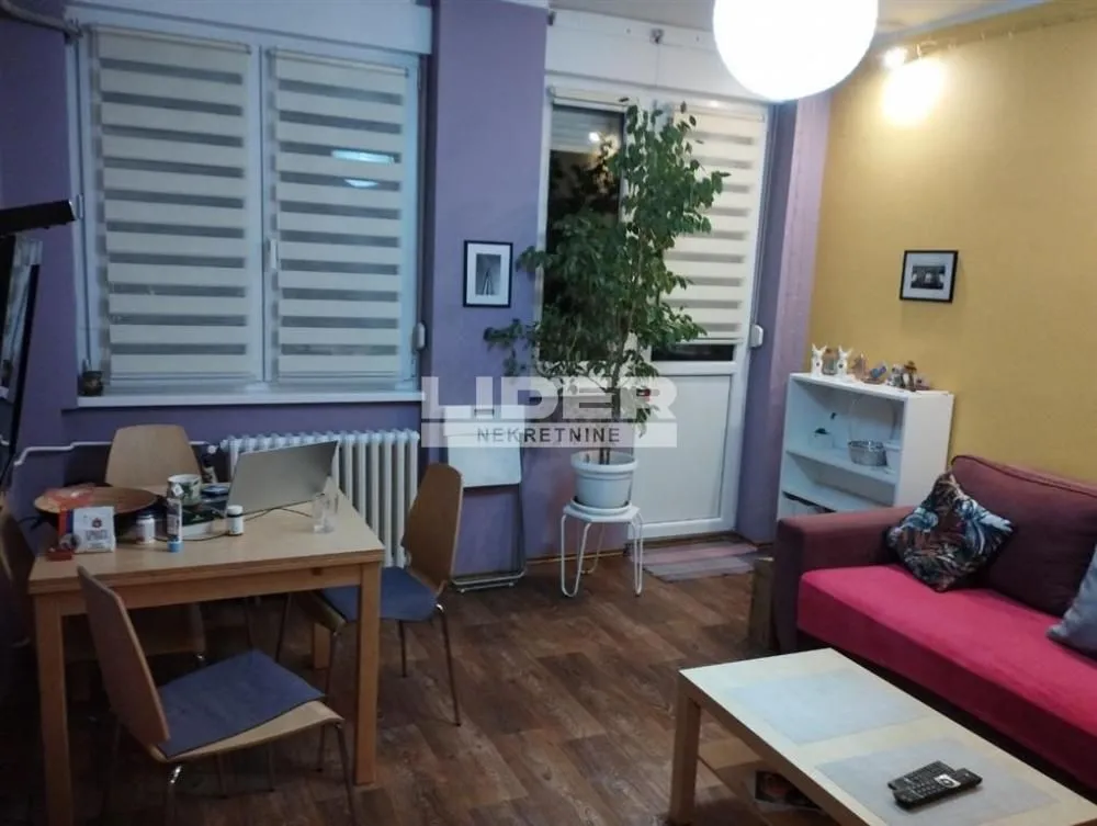 Rent, two bedroom apartment, 52m², Stari Grad, Beograd