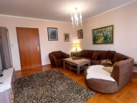 Izdavanje, dvosoban stan, 72m², Momišići, Podgorica - image 9
