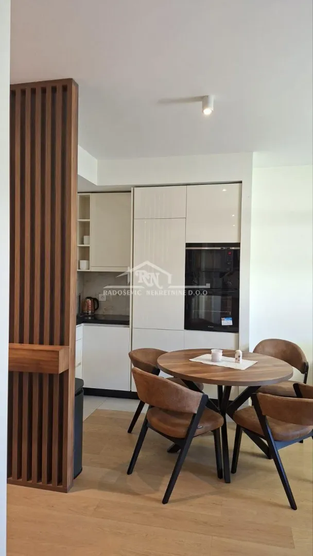 Rent, three bedroom apartment, 70m², Savski Venac, Beograd