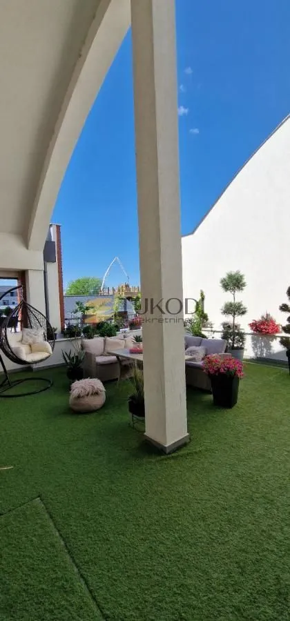 Prodaja, četvorosoban stan, 146m², Telep, Novi Sad Sve Podlokacije