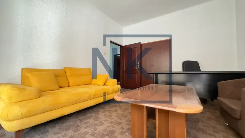 Izdavanje, poslovni prostor, 70m², Centar, Podgorica