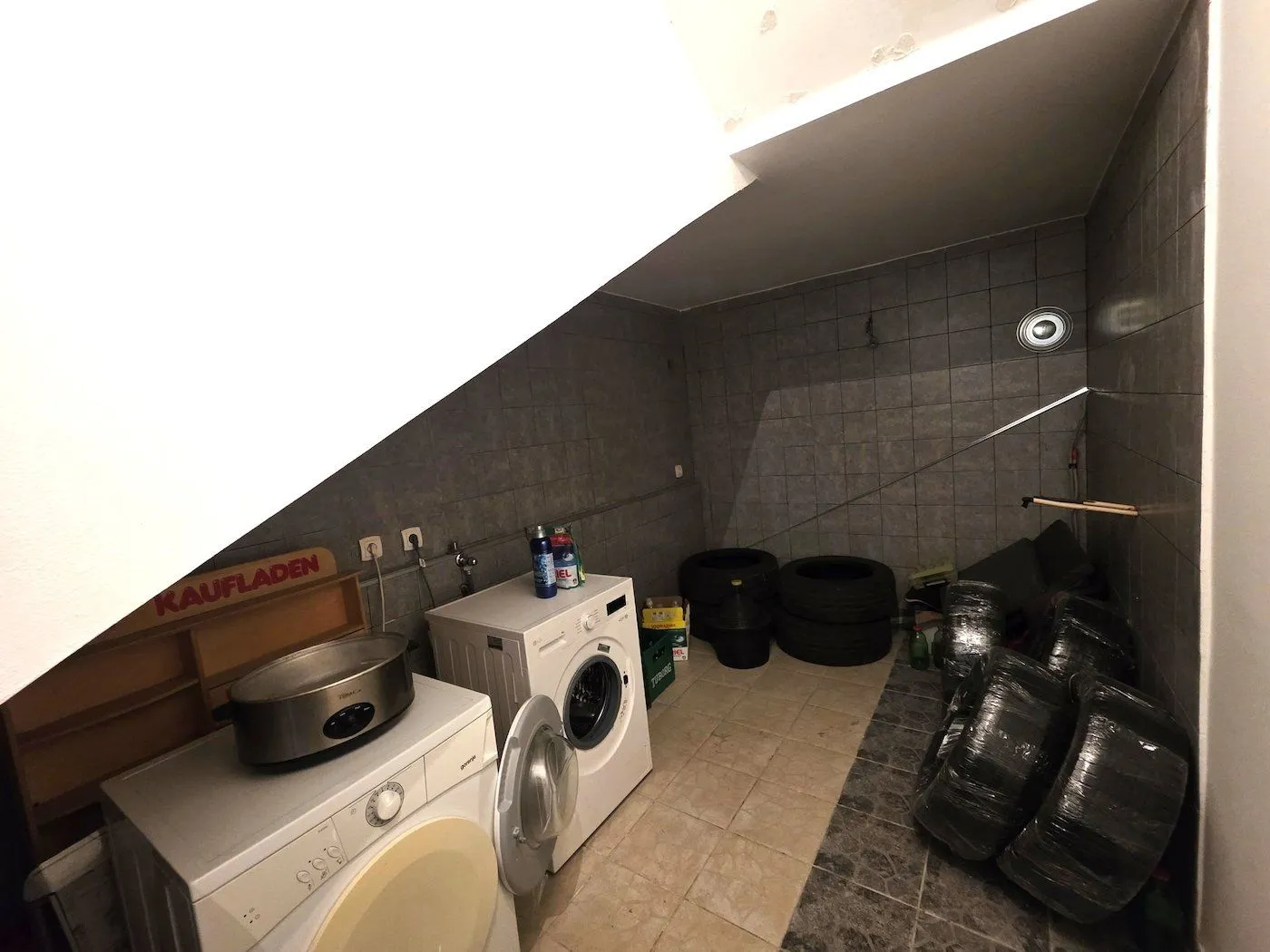 Rent, house, 168m², Murtovina, Podgorica