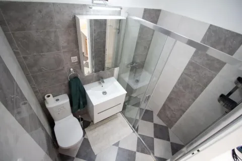 Izdavanje, trosoban stan, 70m², Slavija, Vračar Sve Podlokacije - image 10