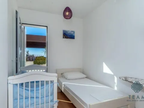 Rent, three bedroom apartment, 72m², Pržno, Budva - image 15