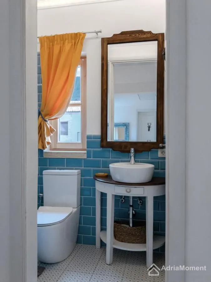 Prodaja, kuća, 354m², Ratiševina, Herceg Novi