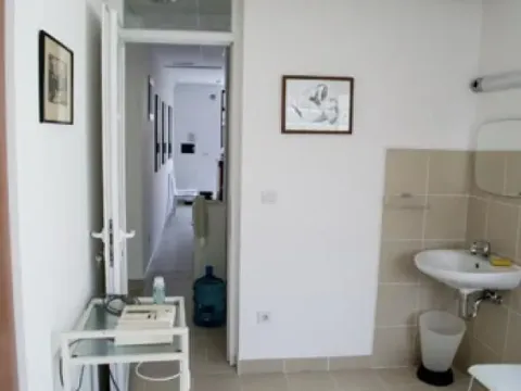 Izdavanje, poslovni prostor, 80m², Mali Mokri Lug, Zvezdara Sve Podlokacije - image 6