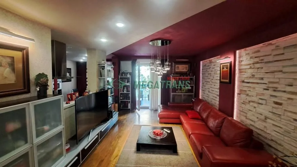 Prodaja, četvorosoban stan, 111m², Grbavica, Novi Sad Sve Podlokacije