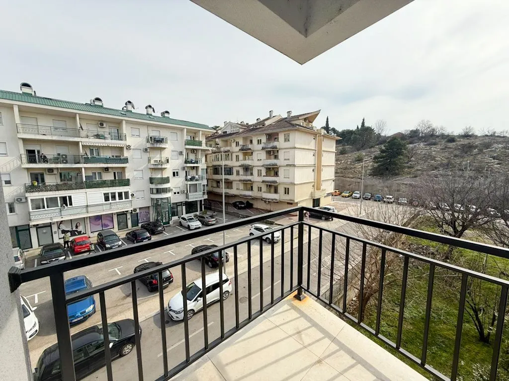 Prodaja, trosoban stan, 53m², Gorica C, Podgorica