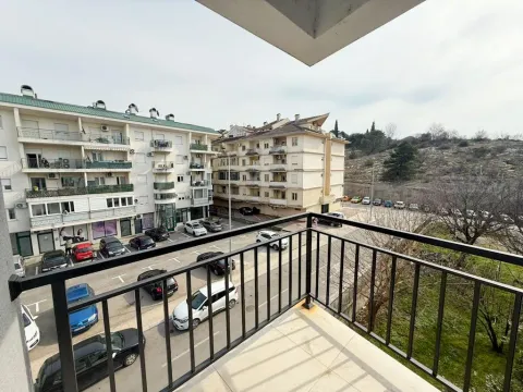 Prodaja, trosoban stan, 53m², Gorica C, Podgorica - image 11