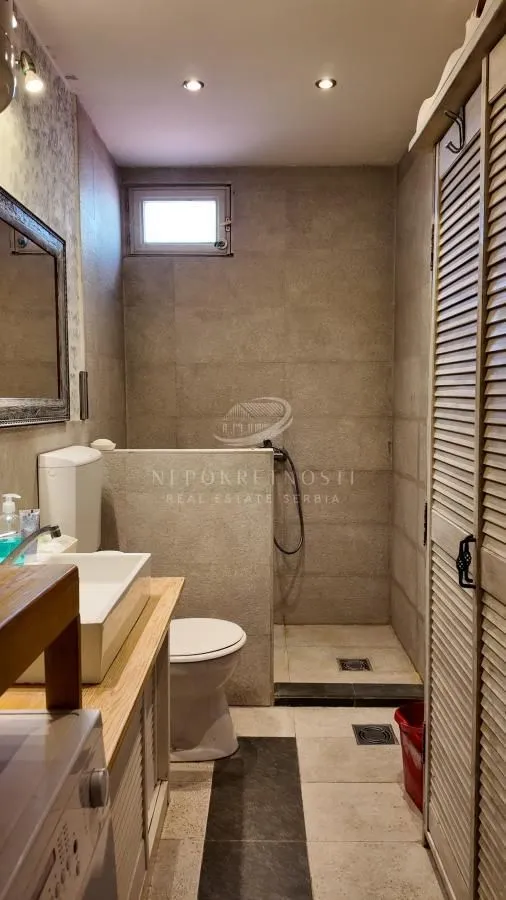 Sale, house, 200m², Lekino Brdo, Voždovac Sve Podlokacije