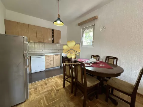 Izdavanje, dvosoban stan, 80m², Zagorič, Podgorica - image 5