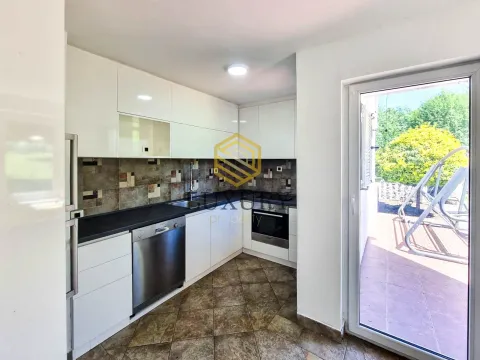 Rent, house, 270m², Mareza, Podgorica - image 6
