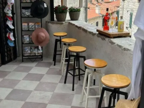 Sale, house, 111m², Stari Grad Kotor, Kotor - image 2