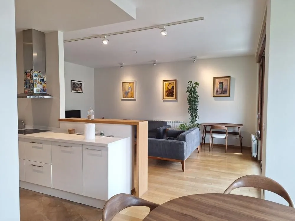 Izdavanje, trosoban stan, 102m², Vračar Hram, Vračar Sve Podlokacije