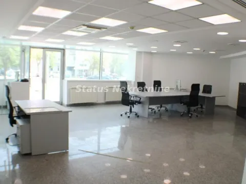 Izdavanje, poslovni prostor, 90m², Sajmište, Novi Sad - image 19