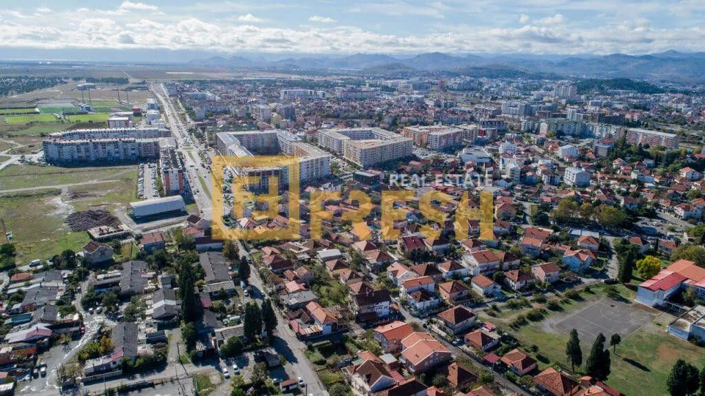 Prodaja, trosoban stan, 83m², Konik, Podgorica
