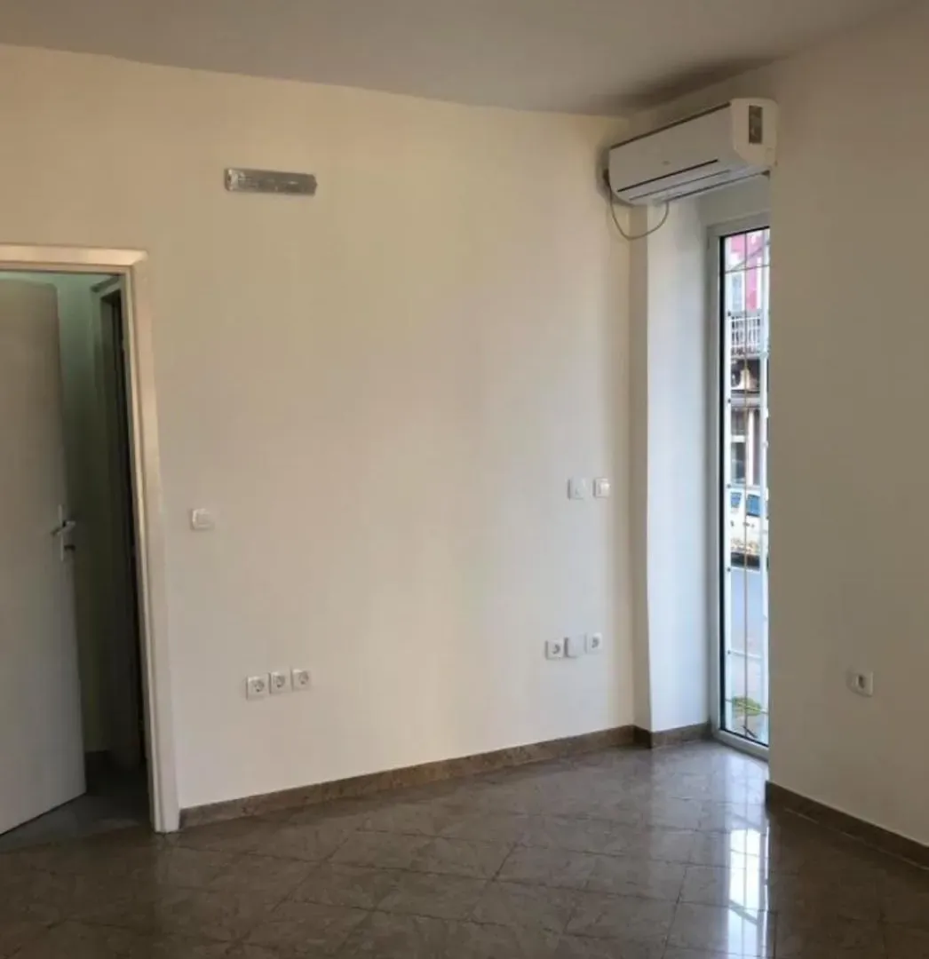 Rent, office space, 25m², Centar, Podgorica
