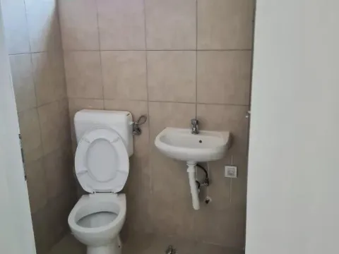 Izdavanje, poslovni prostor, 50m², Palilula, Niš - image 5