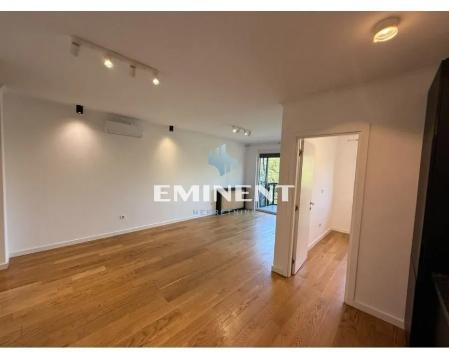 Izdavanje, trosoban stan, 57m², Lekino Brdo, Voždovac Sve Podlokacije