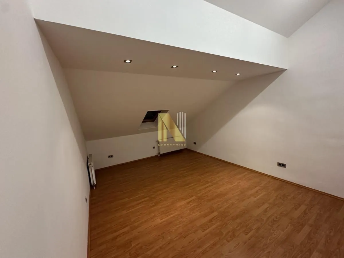 Izdavanje, kuća, 250m², Lipov gaj, Novi Sad Sve Podlokacije
