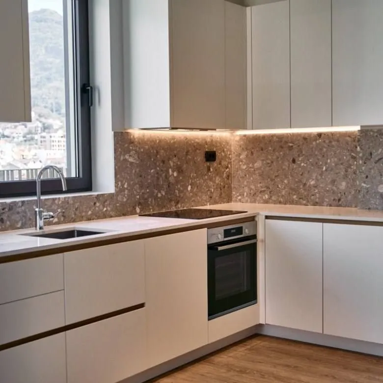 Prodaja, dvosoban stan, 102m², Boka Place, Tivat