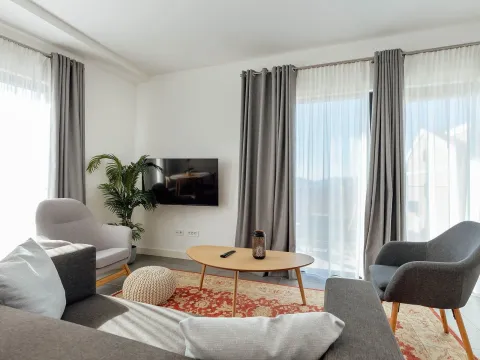 Prodaja, jednosoban stan, 55m², Donja Lastva, Tivat - image 10