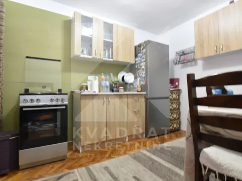 Prodaja, kuća, 260m², Stari Aerodrom, Podgorica - image 11