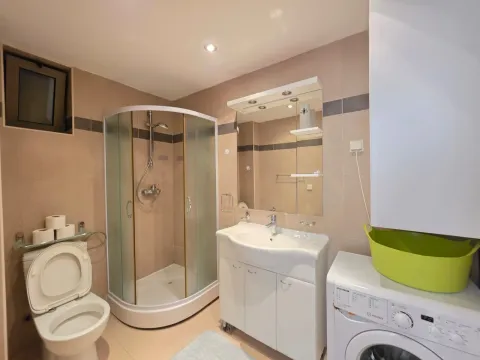 Sale, one bedroom apartment, 47m², Pržno, Budva - image 17