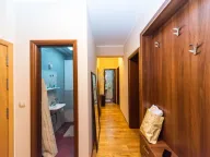 Izdavanje, dvosoban stan, 75m², Krivi Most, Podgorica - image 11