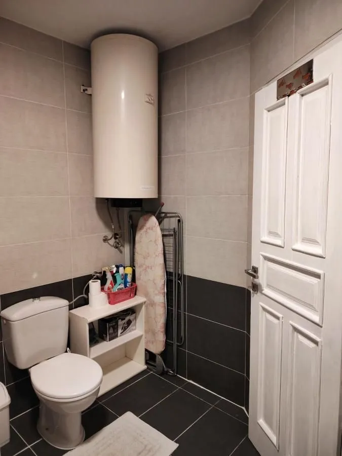Izdavanje, trosoban stan, 90m², Centar, Niš
