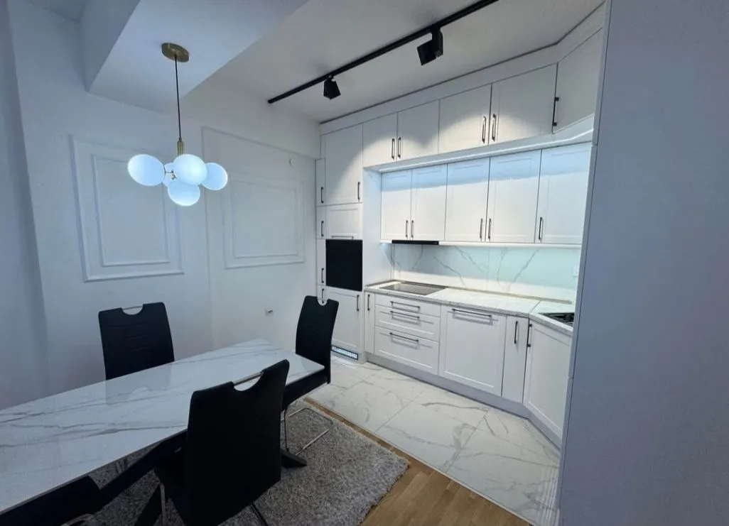 Izdavanje, jednosoban stan, 60m², Stara Varoš, Podgorica