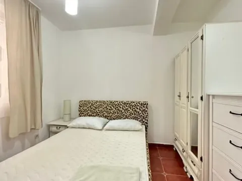 Prodaja, trosoban stan, 90m², Petrovac, Budva - image 5